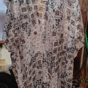Maurices Women's Geometric and Floral Button Down Shirt - Brown and White